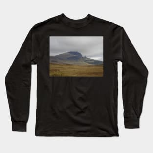 Old Man Of Storr, Isle Of Skye, Scotland Long Sleeve T-Shirt